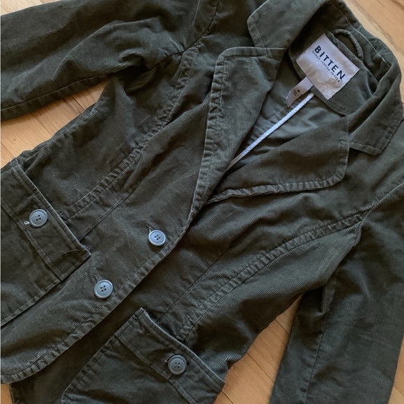 Bitten by Sarah Jessica Parker Olive Green Corduroy Blazer - Size Medium - Picture 9 of 10